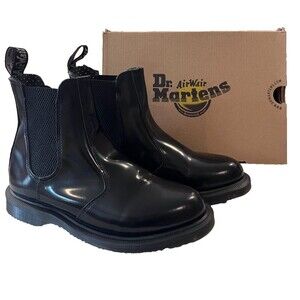 DR. MARTENS Size 7 Flora Chelsea Boot BLACK Polished Smooth LEATHER NEW in Box